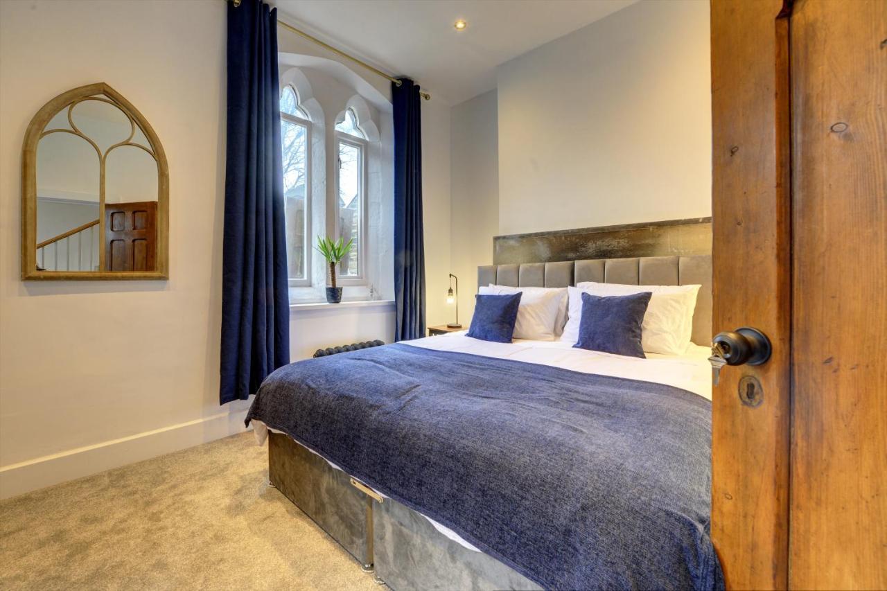 리즈 The Old Vicarage - Secure Parking, Fast Wifi, Garden 빌라 외부 사진