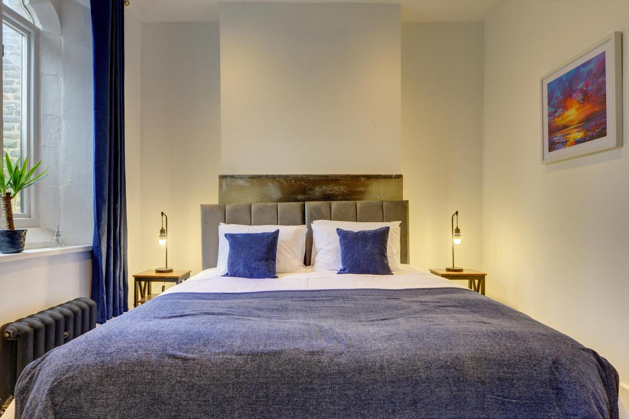 리즈 The Old Vicarage - Secure Parking, Fast Wifi, Garden 빌라 외부 사진