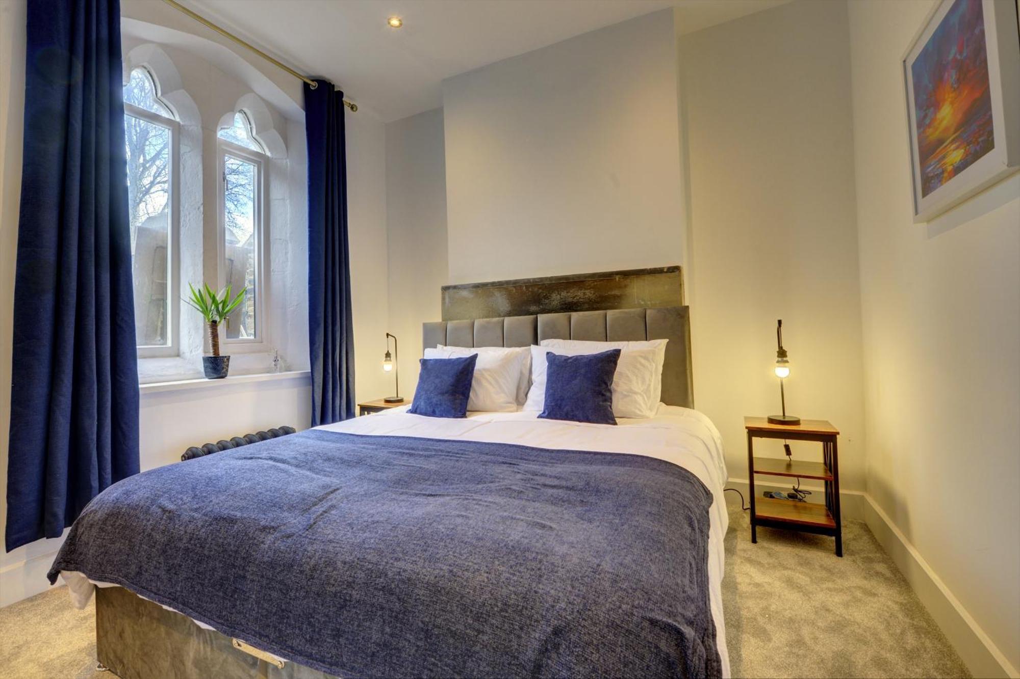 리즈 The Old Vicarage - Secure Parking, Fast Wifi, Garden 빌라 외부 사진