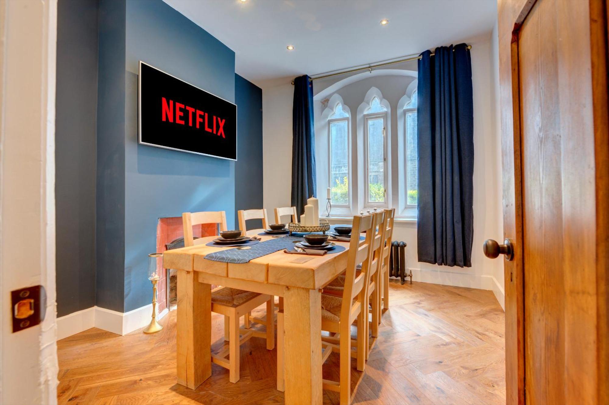 리즈 The Old Vicarage - Secure Parking, Fast Wifi, Garden 빌라 외부 사진